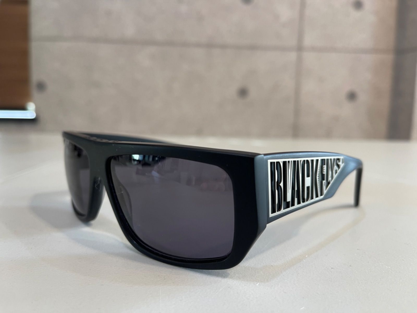 『SALE』BLACKFLYS SCI FLY8  Matt BLACK/smoke