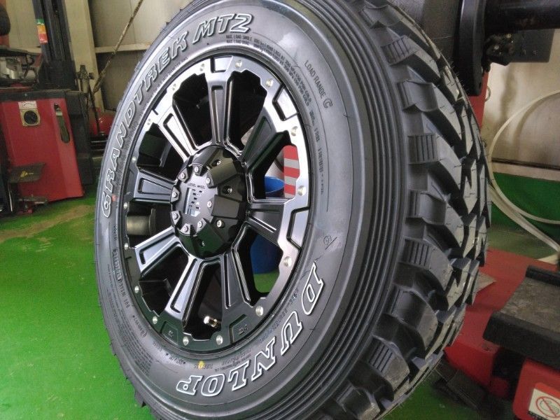 DUNLOP GRANDTREK