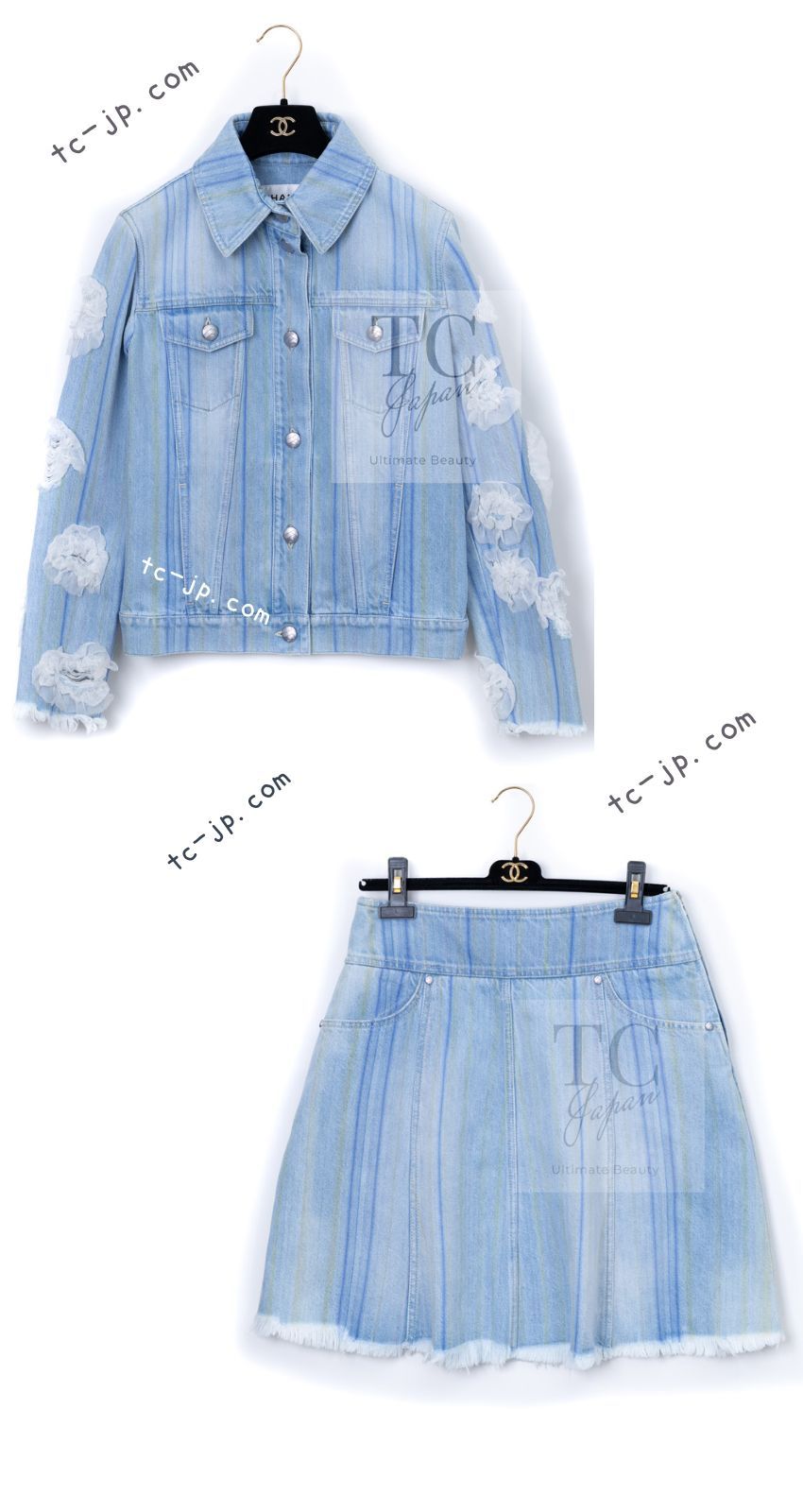 CHANEL デニムスカート　カメリア　COCO ミニスカート　美品　シャネル シャネル デニム ジャケット セット アップ CHANEL ライト