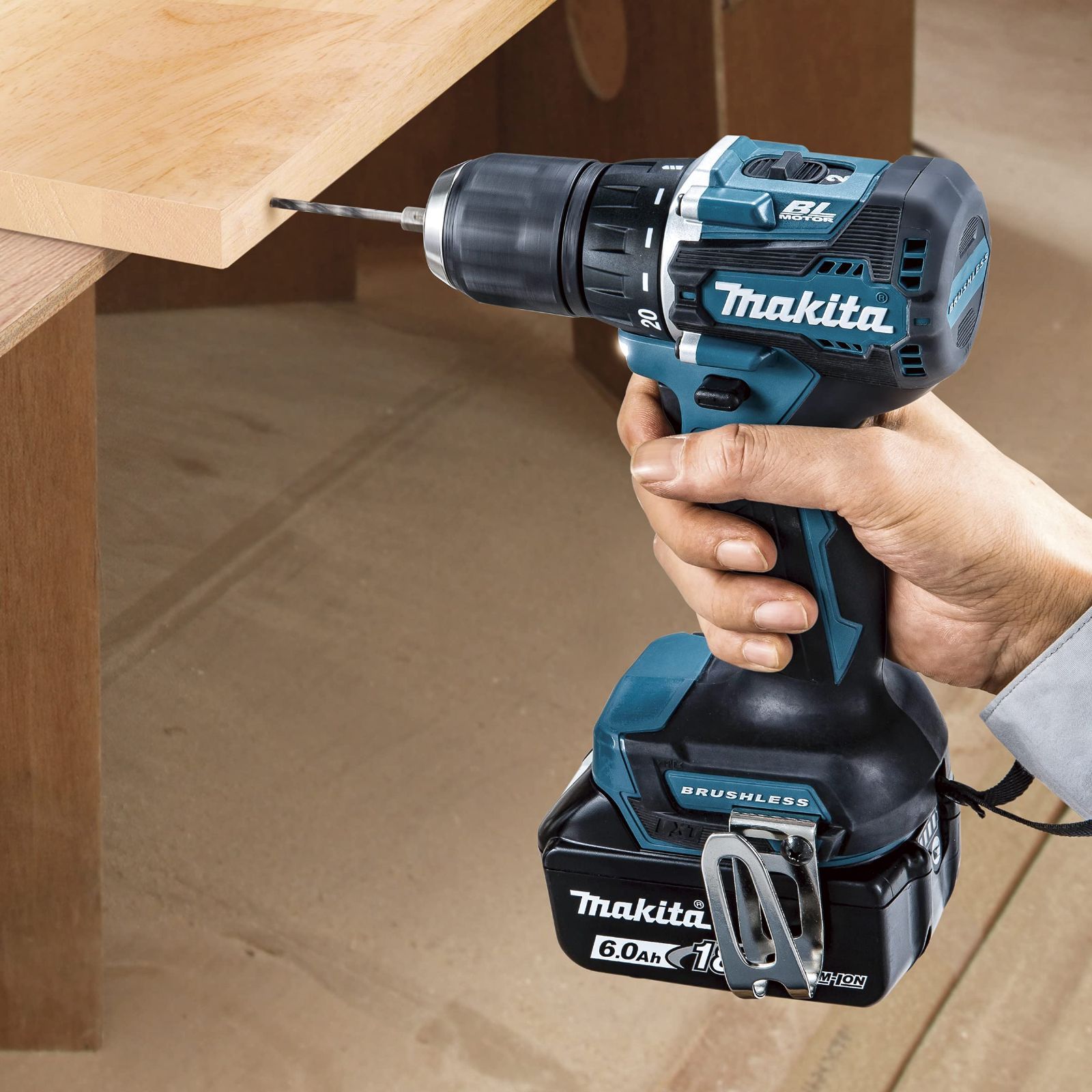 マキタ(Makita) 充電式ドライバドリル 18V 高出力,高耐久 バッテリ・充電器・ケース別売 DF487DZ