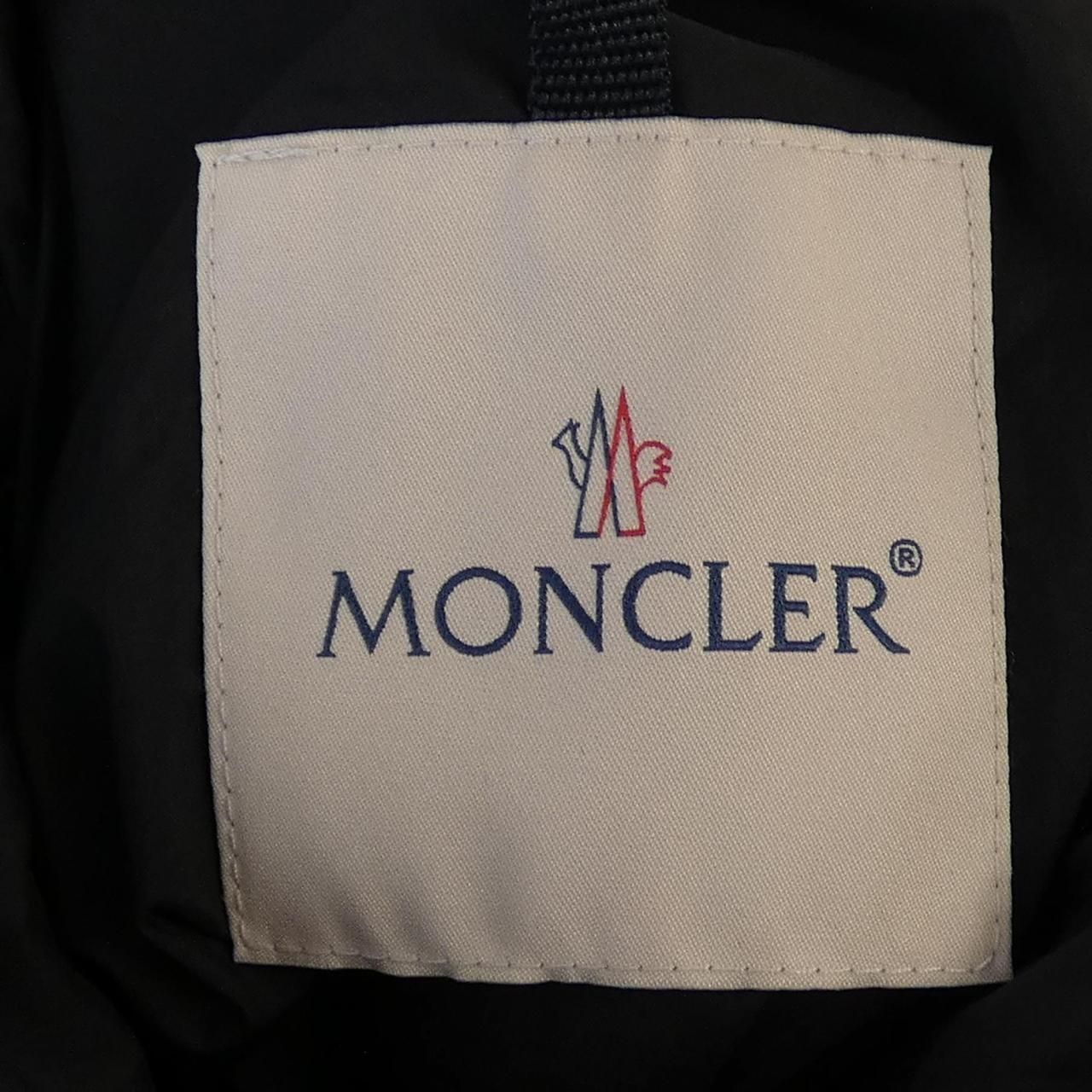 ダウンジャケット