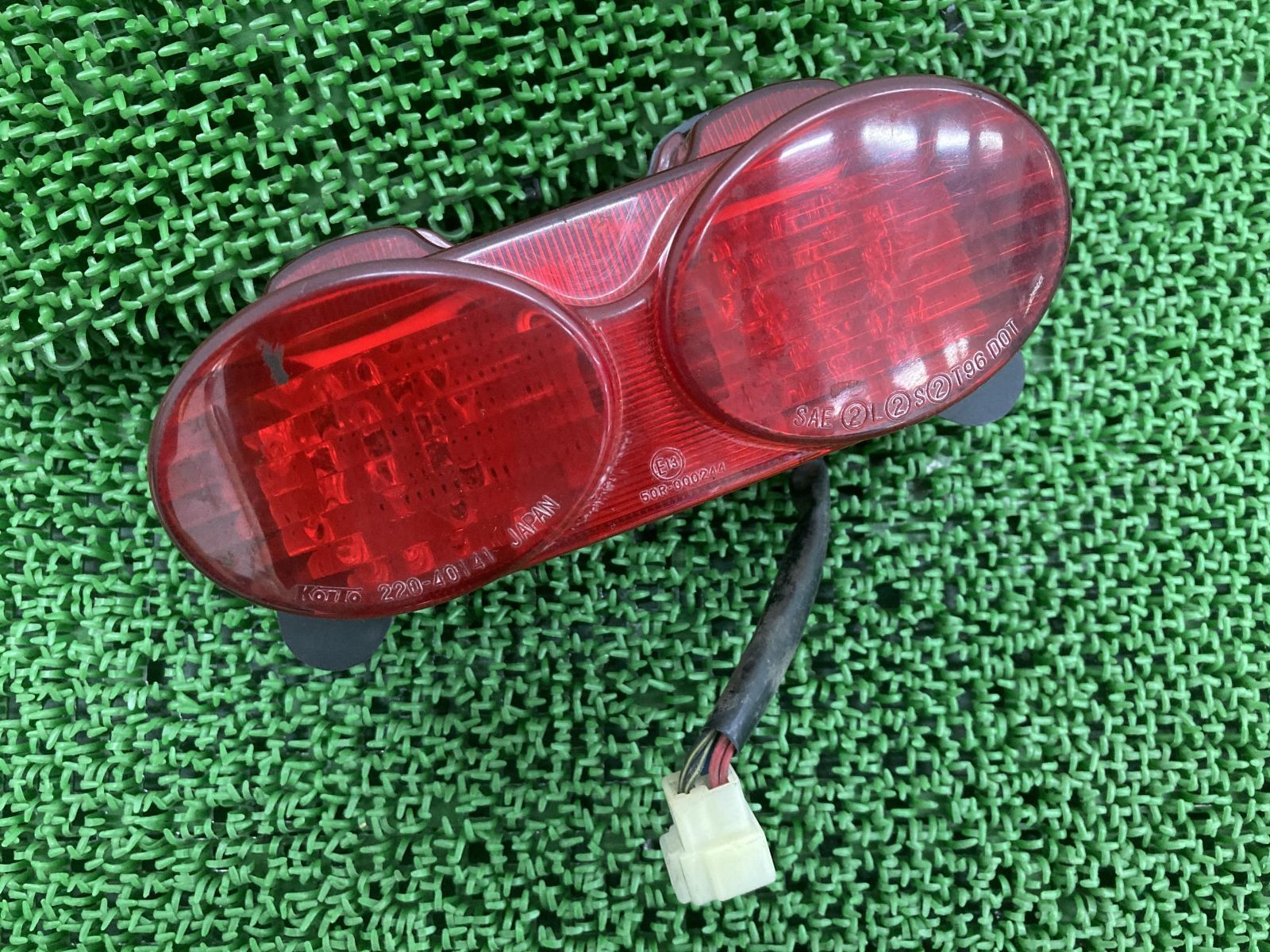 ZX-9R テールランプ 220-40141 カワサキ 純正 中古 バイク 部品 ZX900C