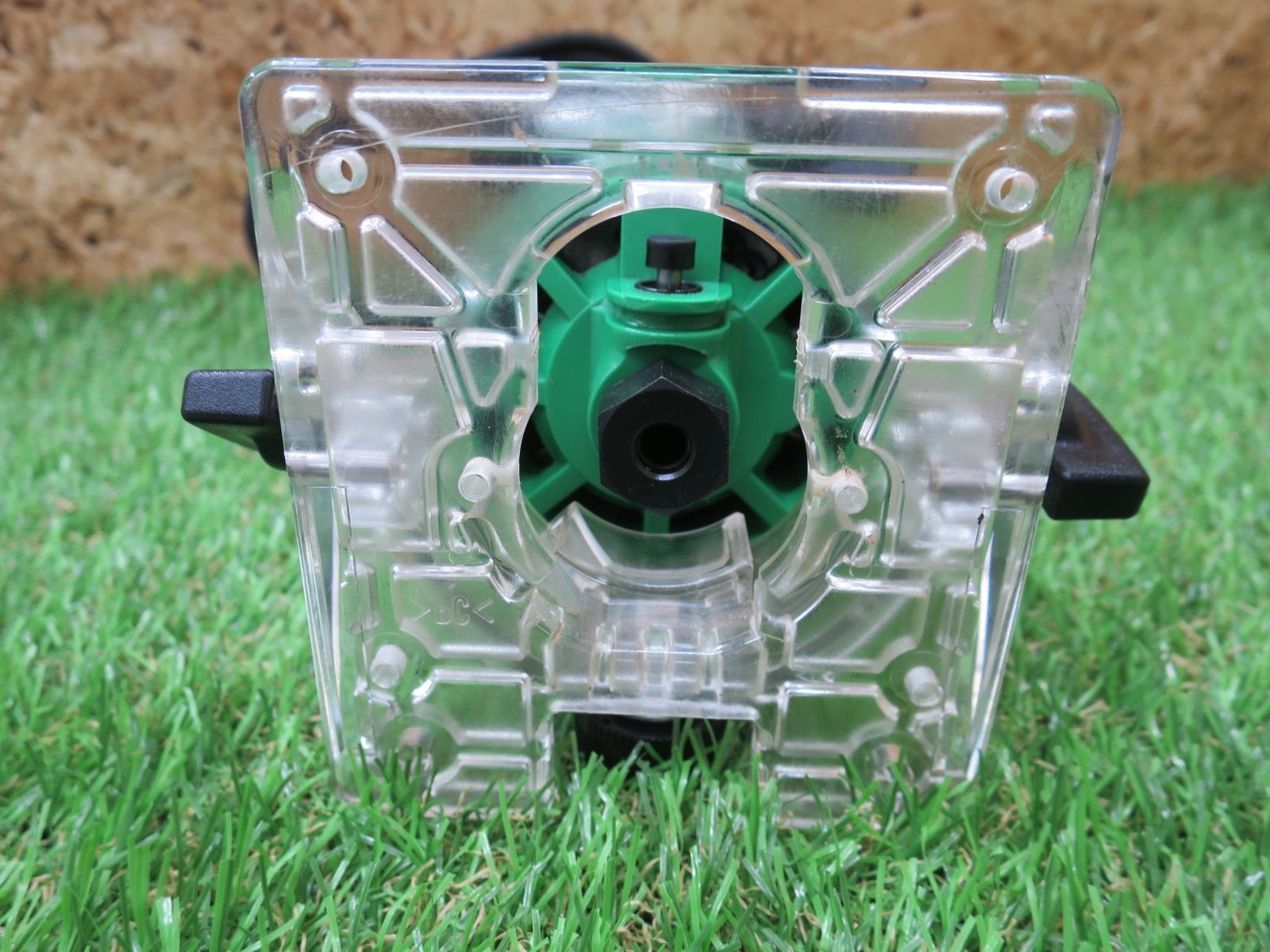 Hitachi 日立 100 V トリマ M 6 SB