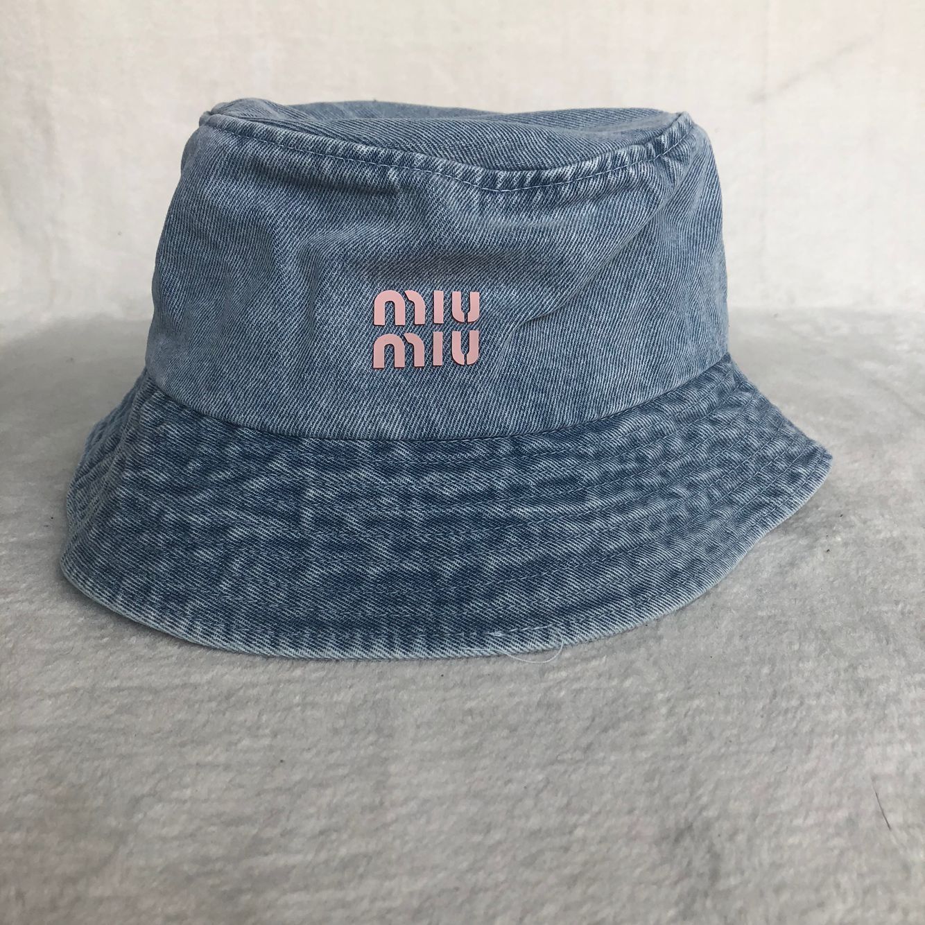 美品】MIUMIU デニムバケットハット - メルカリ