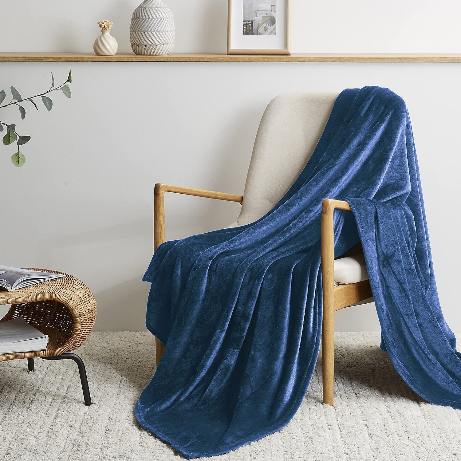 商品 ふわふわ 柔らかい blanket 洗える 大判 ブランケット フランネル ネイビー マイクロファイバー 暖かい 発熱 180×200cm ダブル 毛布 BEDELITE