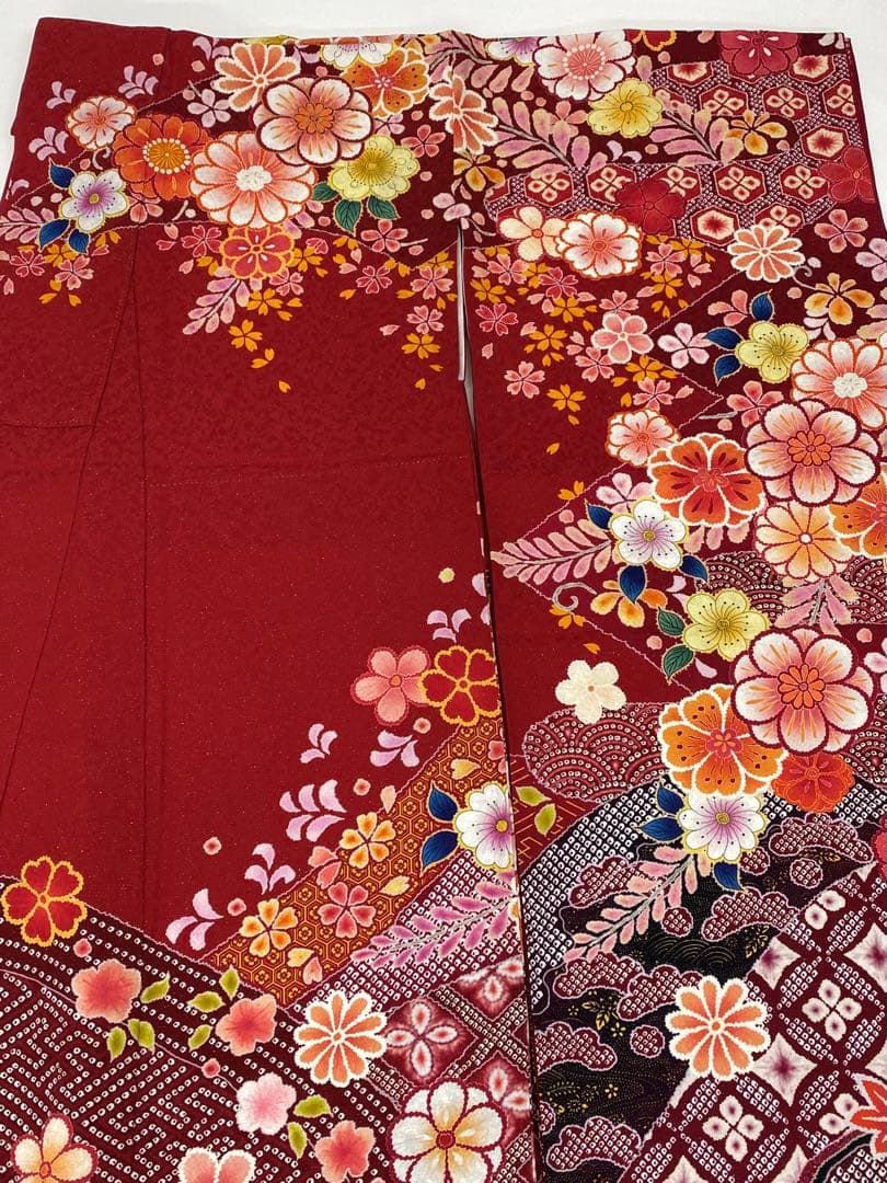 メーカー品振袖 豪華 紫野 銀通し 金彩 絞り加工 身丈163cm 撥水加工済 