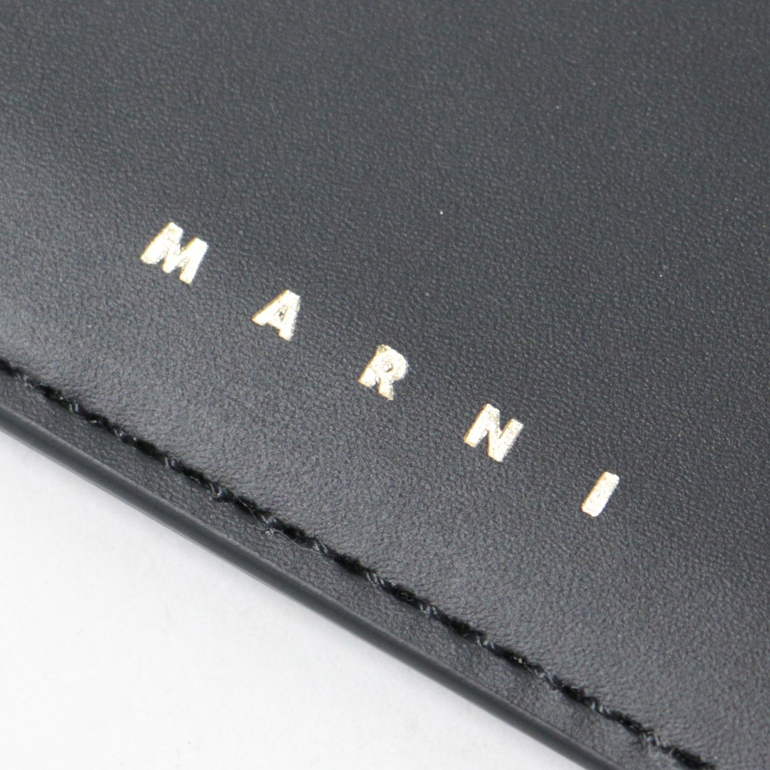 新品同様】MARNI マルニ パスケース カードケース ブラック ライトグレー バーガンディ 黒 赤 定期入れ カラーブロック PFMO001403  レザー おしゃれ シンプル 着回し - メルカリ