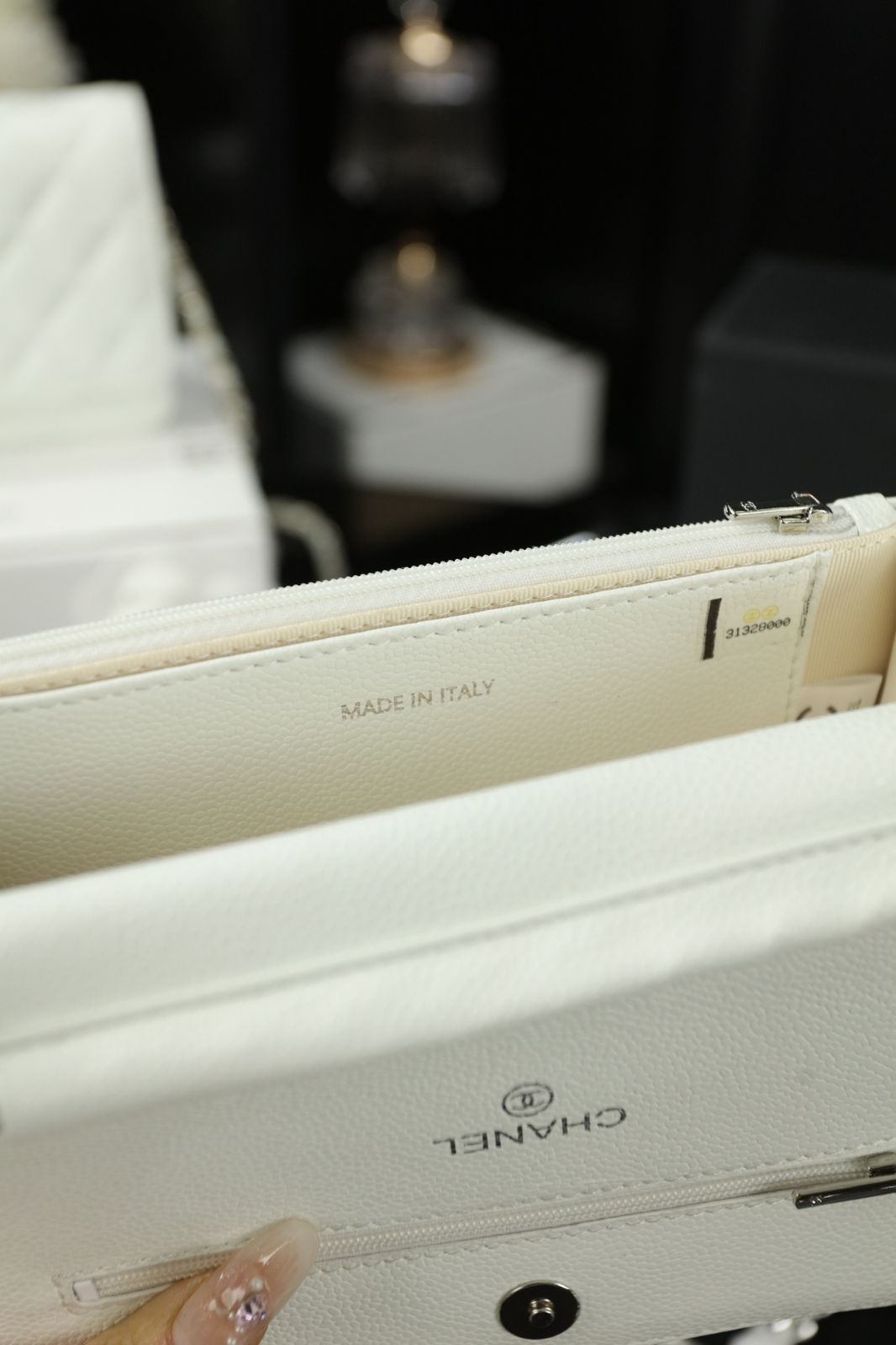 プロフ必読★幸ちゃん♪ 専用⚫︎アメリカで購入　③2023シャネル ギフトセット 楽天市場】CHANEL(シャネル) ギフトラッピング済 MIROIR DOUBLE
