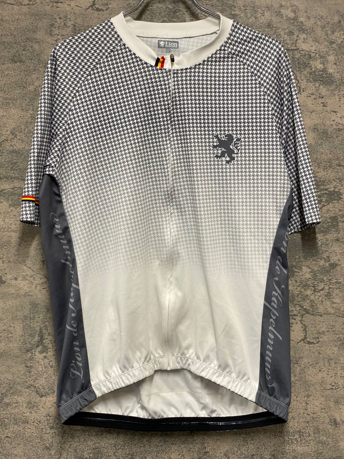 バイヤー様お断り　日本製アトリエまりこ白レース花モチーフロングボレロ バイヤー様お断り 日本製アトリエまりこ白レース花モチーフ
