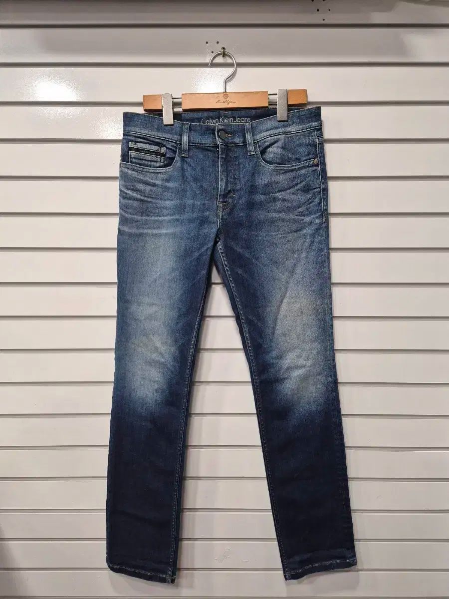 CK Calvin Klein(カルバ・ンクライン) ストレッチ デニム 表記 30 総丈 100CM