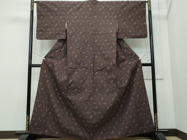 平和屋着物●国指定重要無形文化財　本場久米島紬　手織　正絹　逸品　CAAQ9198vf 平和屋着物○国指定重要無形文化財 本場久米島紬 手織 正絹 逸品