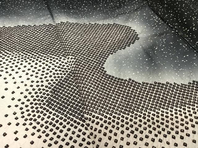 平和屋着物○訪問着 作家物 大小あられ 暈し染め 黒地 正絹 逸品