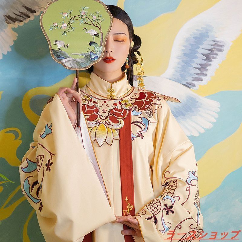 漢服 豪華刺繍デザイン 中国風 魚蓮明制漢服 秋冬用 刺繍入り セット 立襟斜襟デザイン 優雅な中国風 トレンド衣装 着回し 温かい素材 贈り物にも最適