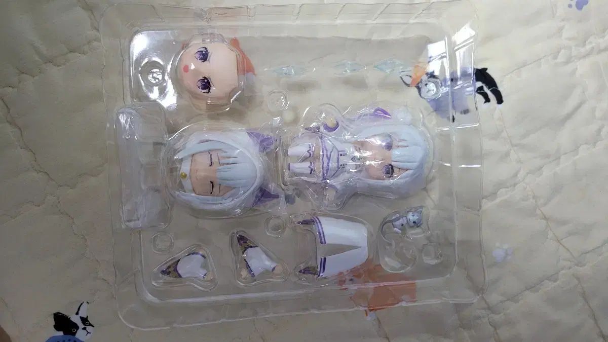 ねんどろいど Re ゼロから始める異世界生活 エミリア