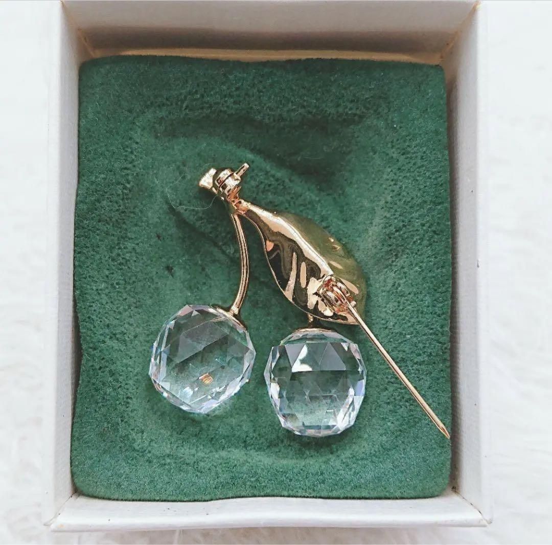 SWAROVSKI スワロフスキー ブローチ さくらんぼ クリスタル 果物