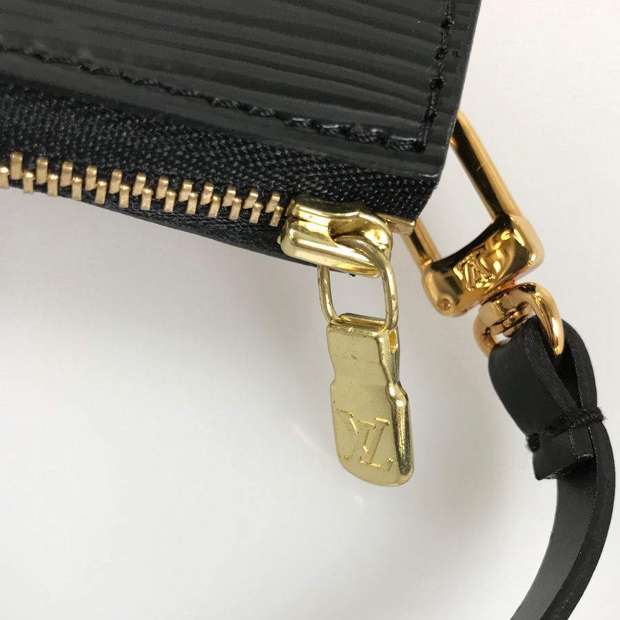 ルイ・ヴィトン LOUIS VUITTON エピ ポシェット アクセソワール M52982  