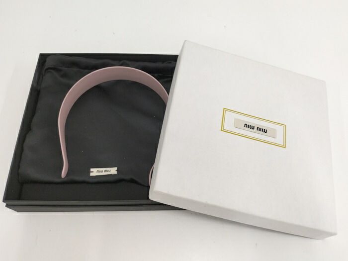 MIU MIU カチューシャ ヘアバンド ピンク系 プレックス メタル 5IH039 DECORATOM_COM_BR