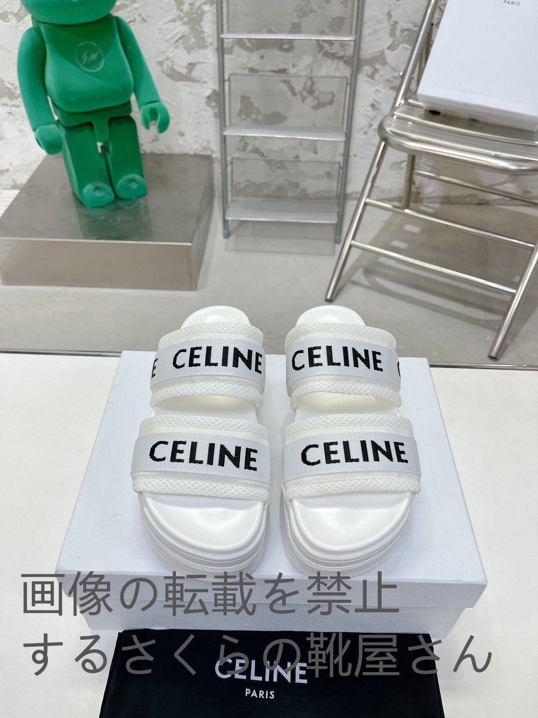 Celineセリーヌ夏の新作厚底スリッパホワイト