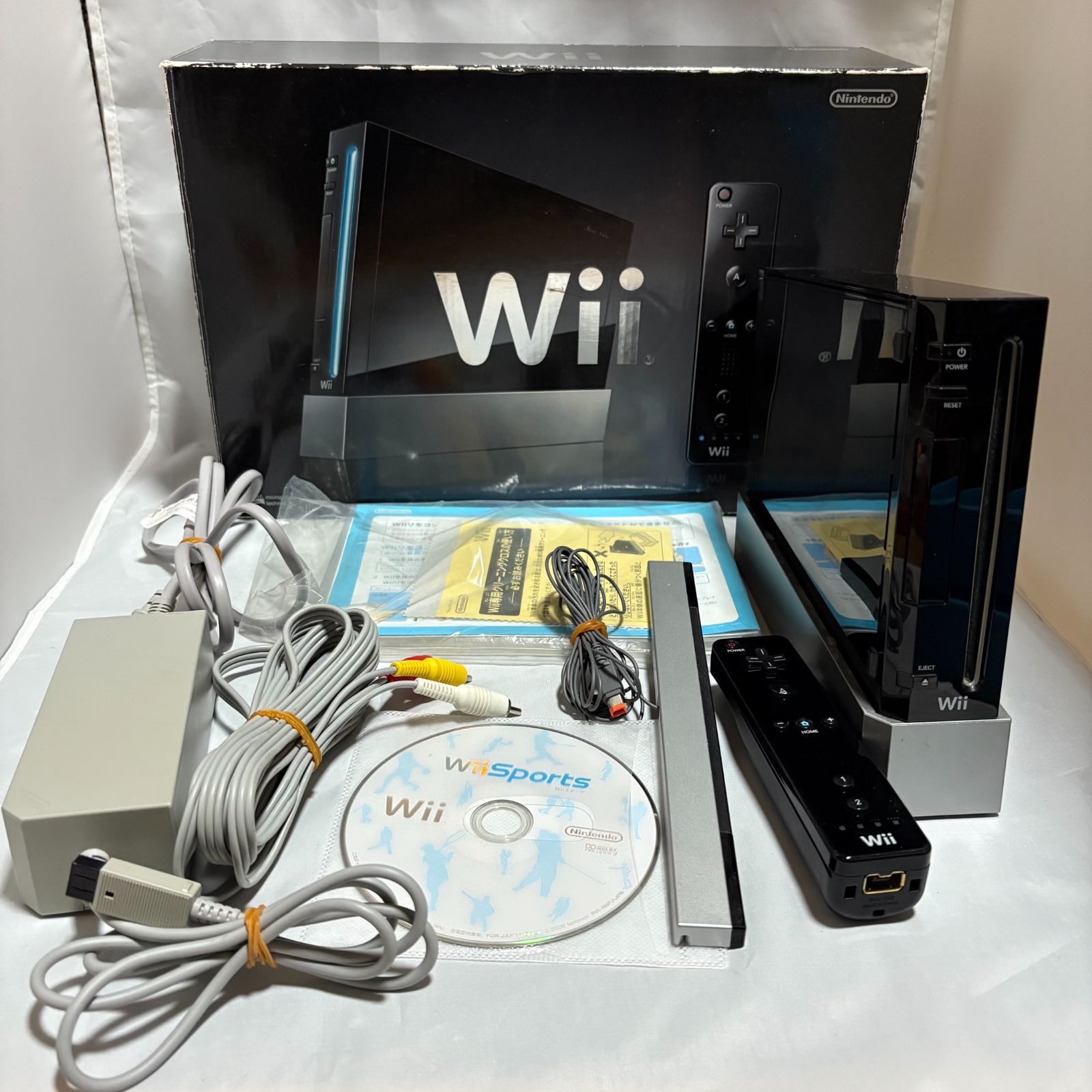 値下げしました Wii 本体 （動作確認済）＆ マリオカート &ソフト