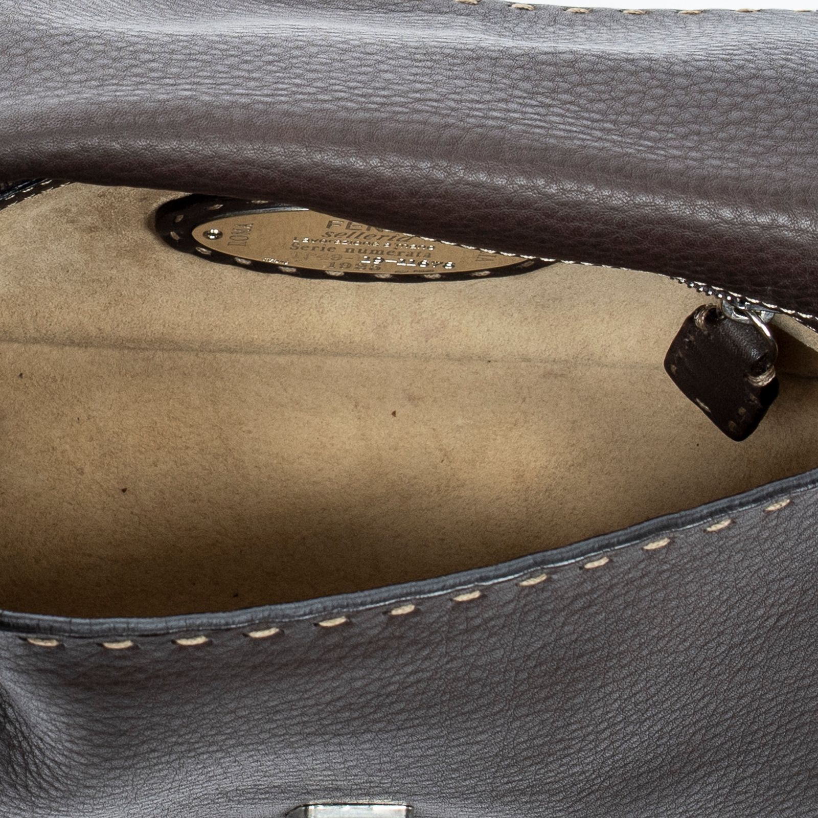 FENDI フェンディミニセレリアママバゲットダークブラウンセレリアレザーA DECORATOM_COM_BR