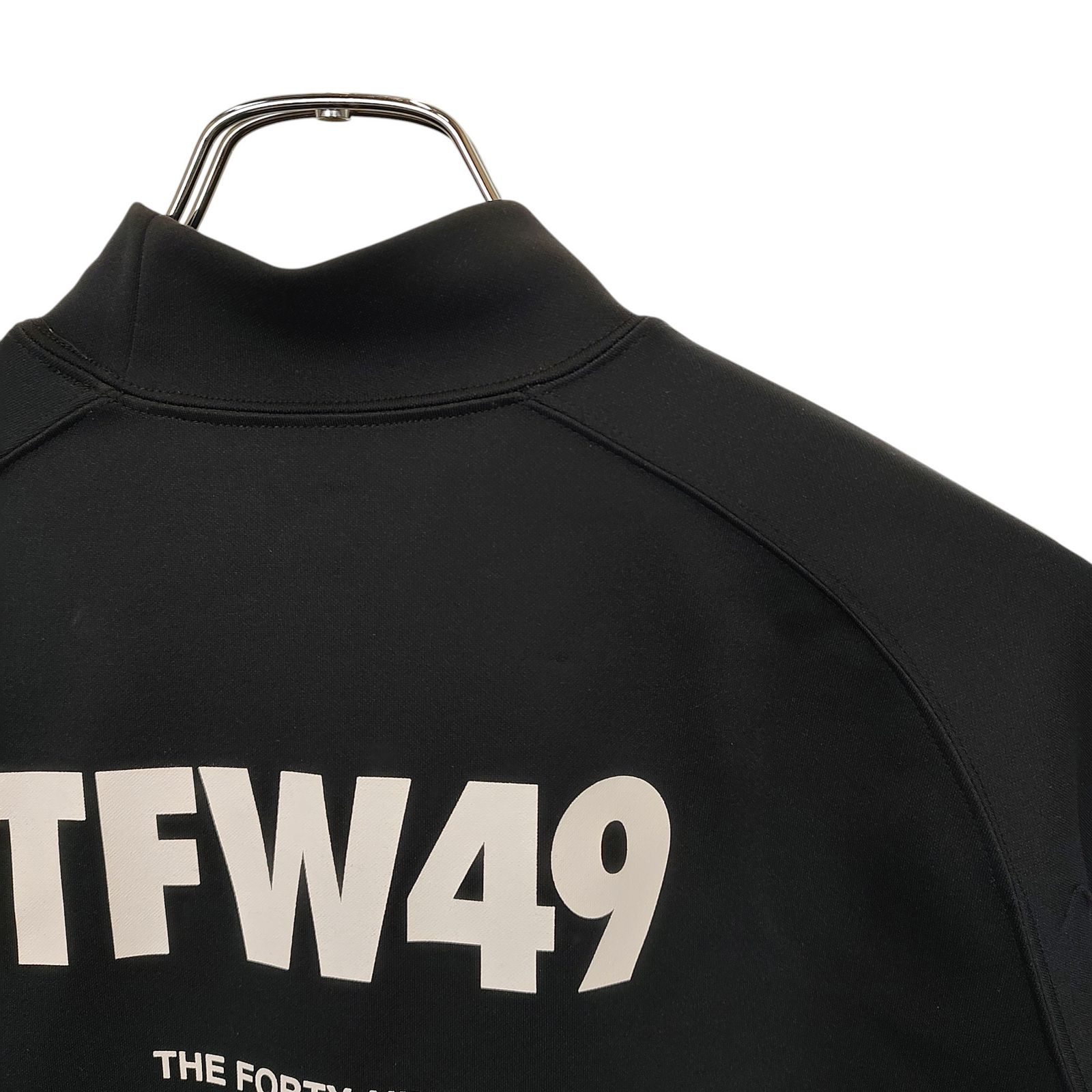 TFW49 ティーエフダブリューフォーティーナイン 半袖モックネックT