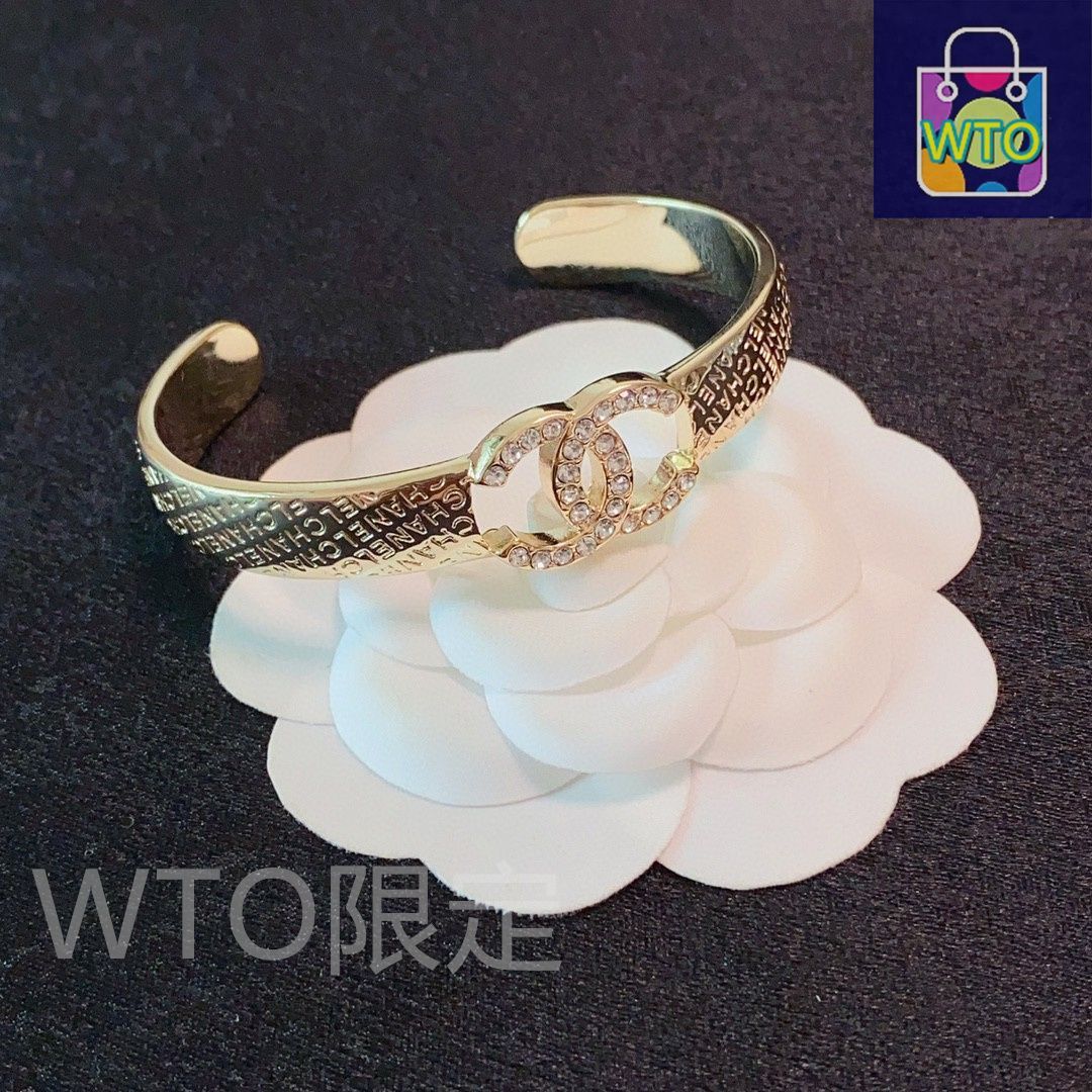 今日WTO】CHANEL 最新モデル C サイン ローゼゴールド