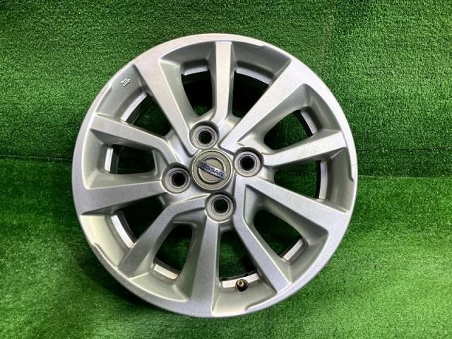 4.5J 4穴