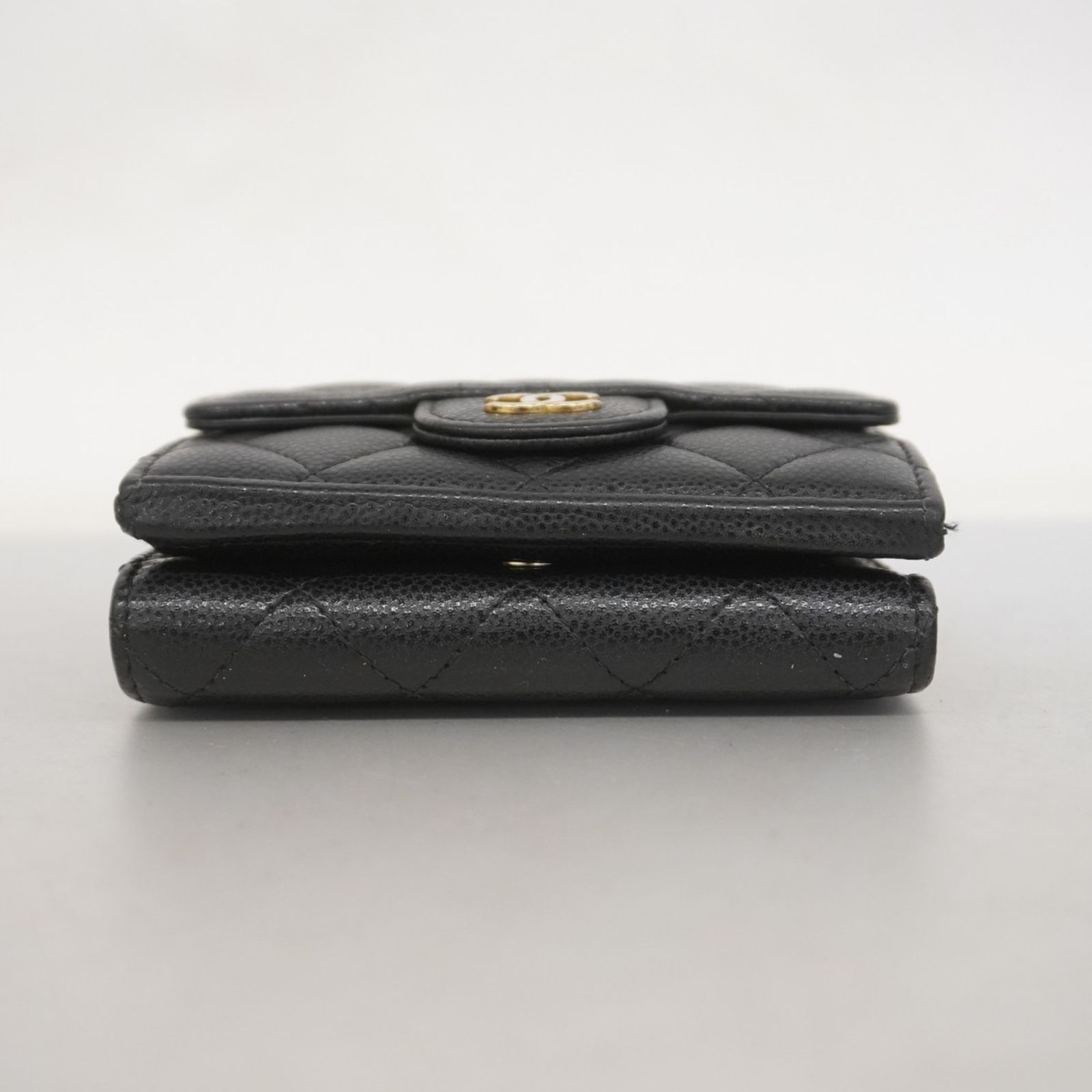 シャネル Chanel シャネル 三つ折り財布 マトラッセ キャビアスキン ブラック シャンパンレディース