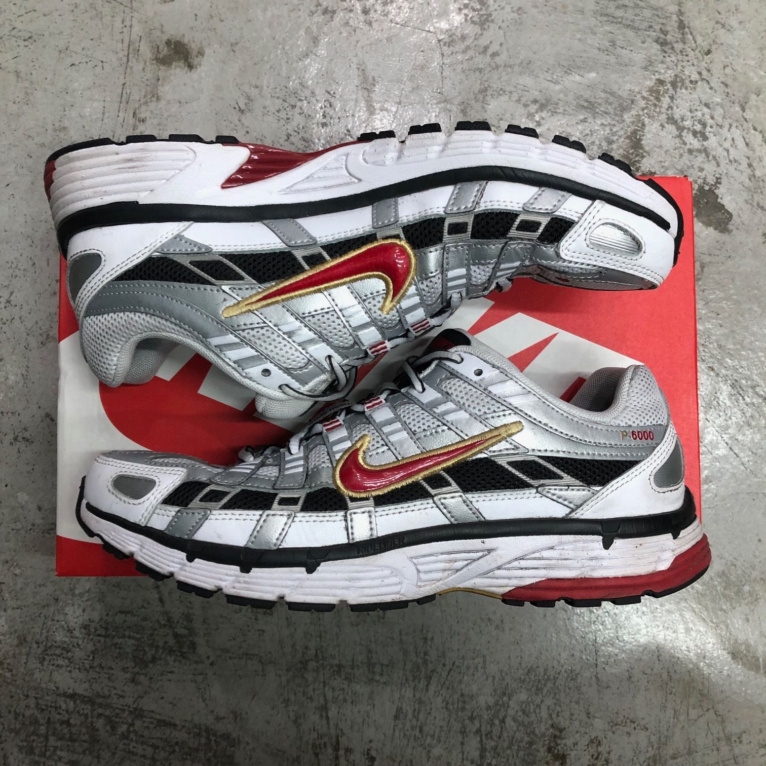 NIKE W P-6000 BV1021-101 ウィメンズ スニーカー ナイキ 26.5 73083A1  