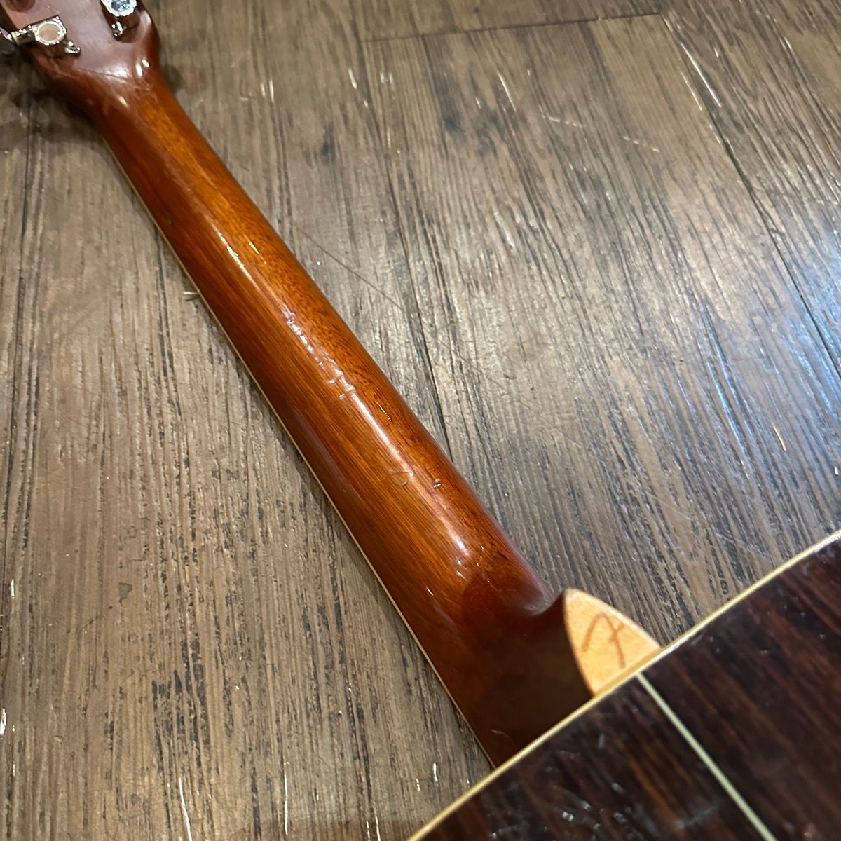 Fender SAC-05 Acoustic Guitar アコースティックギター