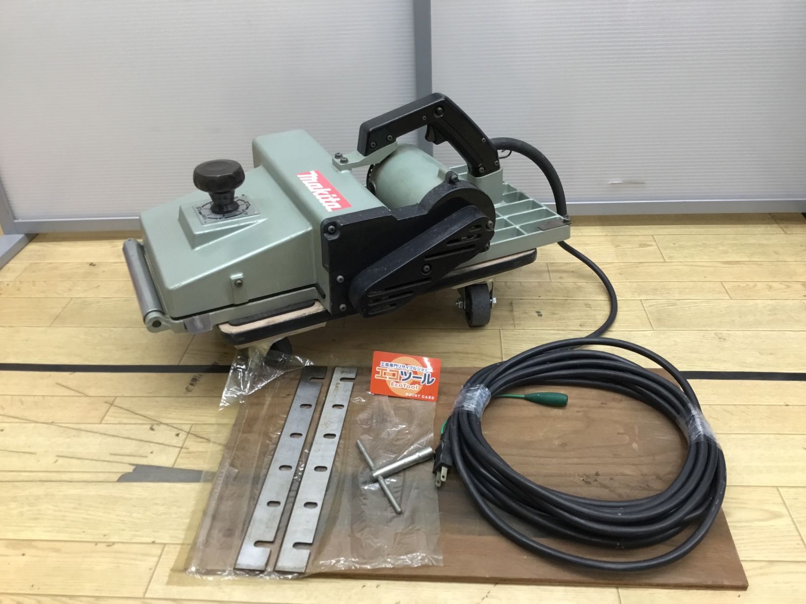 品 Makita マキタ 312㎜カンナ KP310 ITBIMRT5XPA6 エコツール半田店 M02