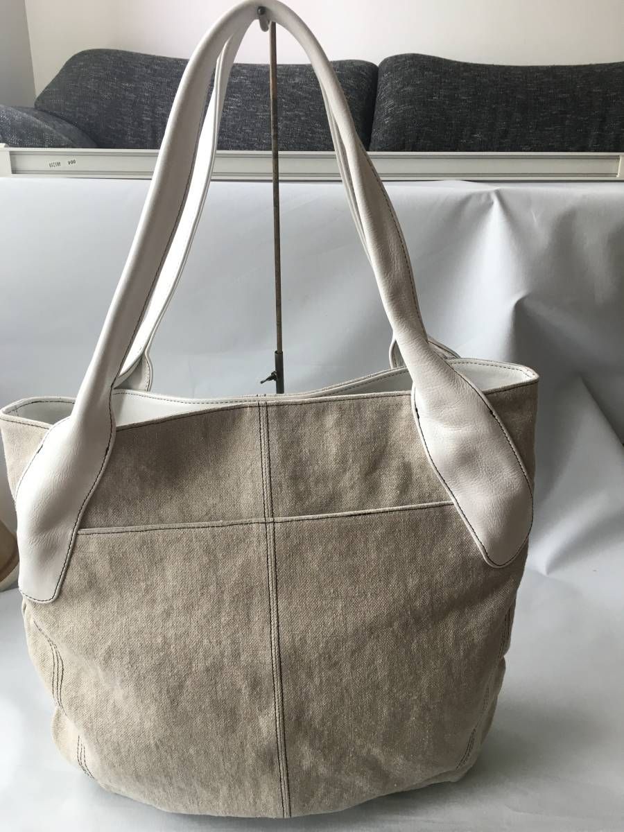 ヒロコハヤシ　バッグ　LINO(リーノ) 極美品 HIROKO HAYASHIヒロコハヤシ LINO リーノ ショルダー