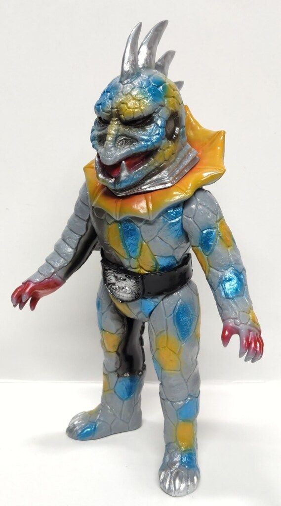 メディコム・トイ 東映レトロソフビコレクション 仮面ライダー 毒トカゲ男
