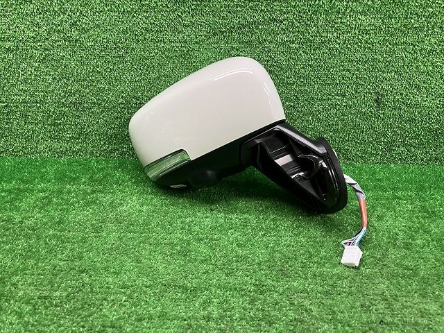 未使用品 MR31S MR41S ハスラー カメラ付 右ドアミラー カラーESA 12P 241128249