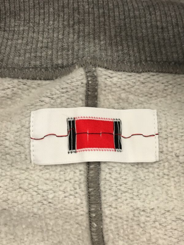 by H バイエイチ　エルボーパッチハーフジップスウェット 想像を超えての H by バイエイチ トップス エルボーパッチハーフ