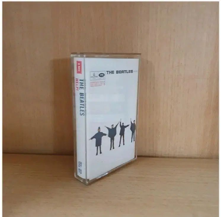 カセットテープ カセット THE BEATLES ー HELP
