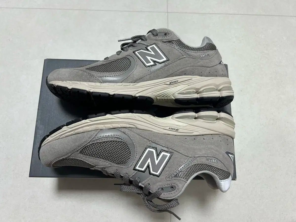  Balance ニュー ンス 2002 r グレー スニーカー 靴