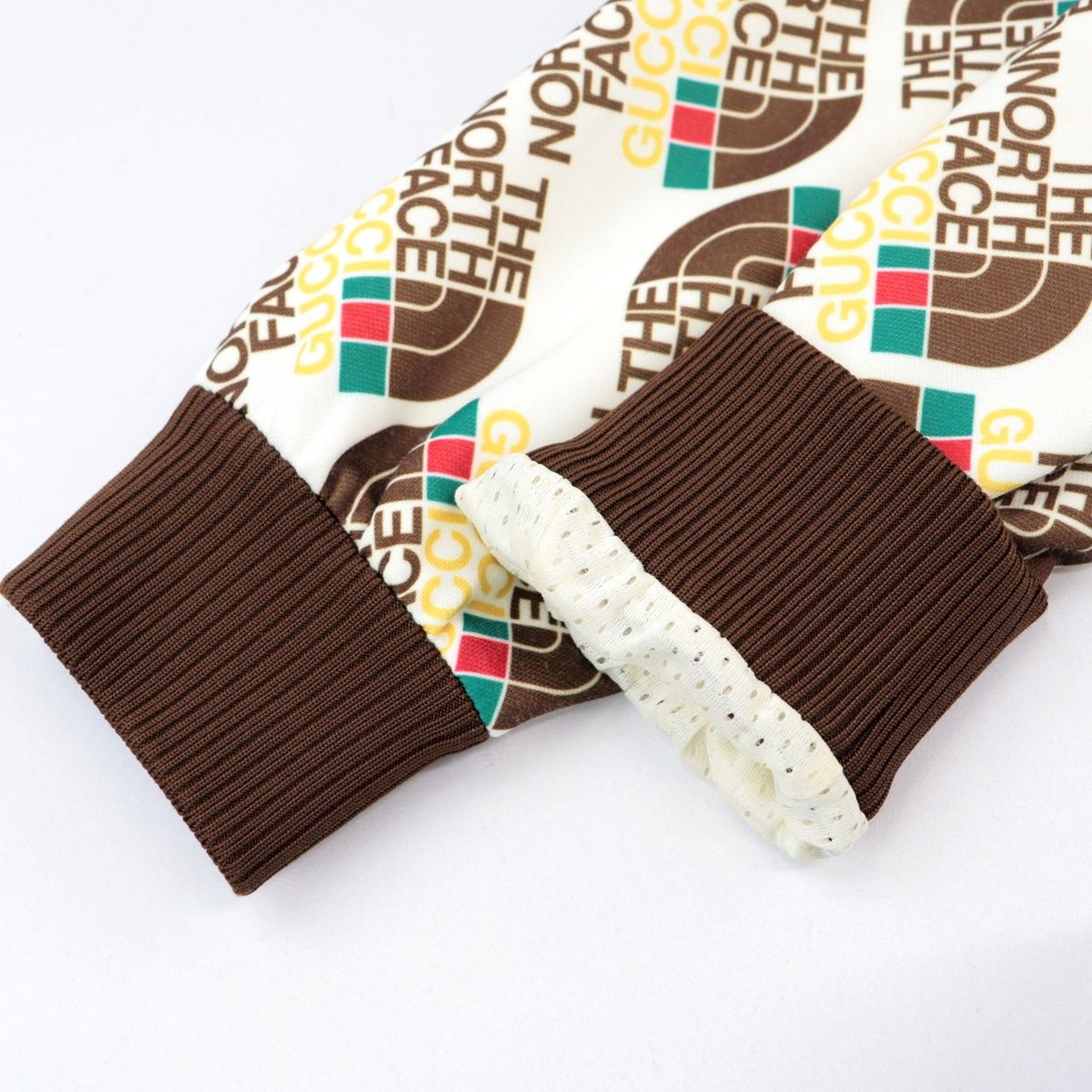 美品 グッチ 21SS ネームロゴ 総柄 ジップアップ ジャケット  