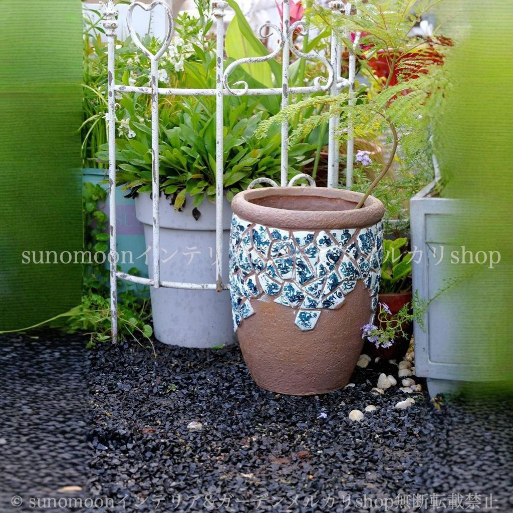 排水穴付き 庭の装飾