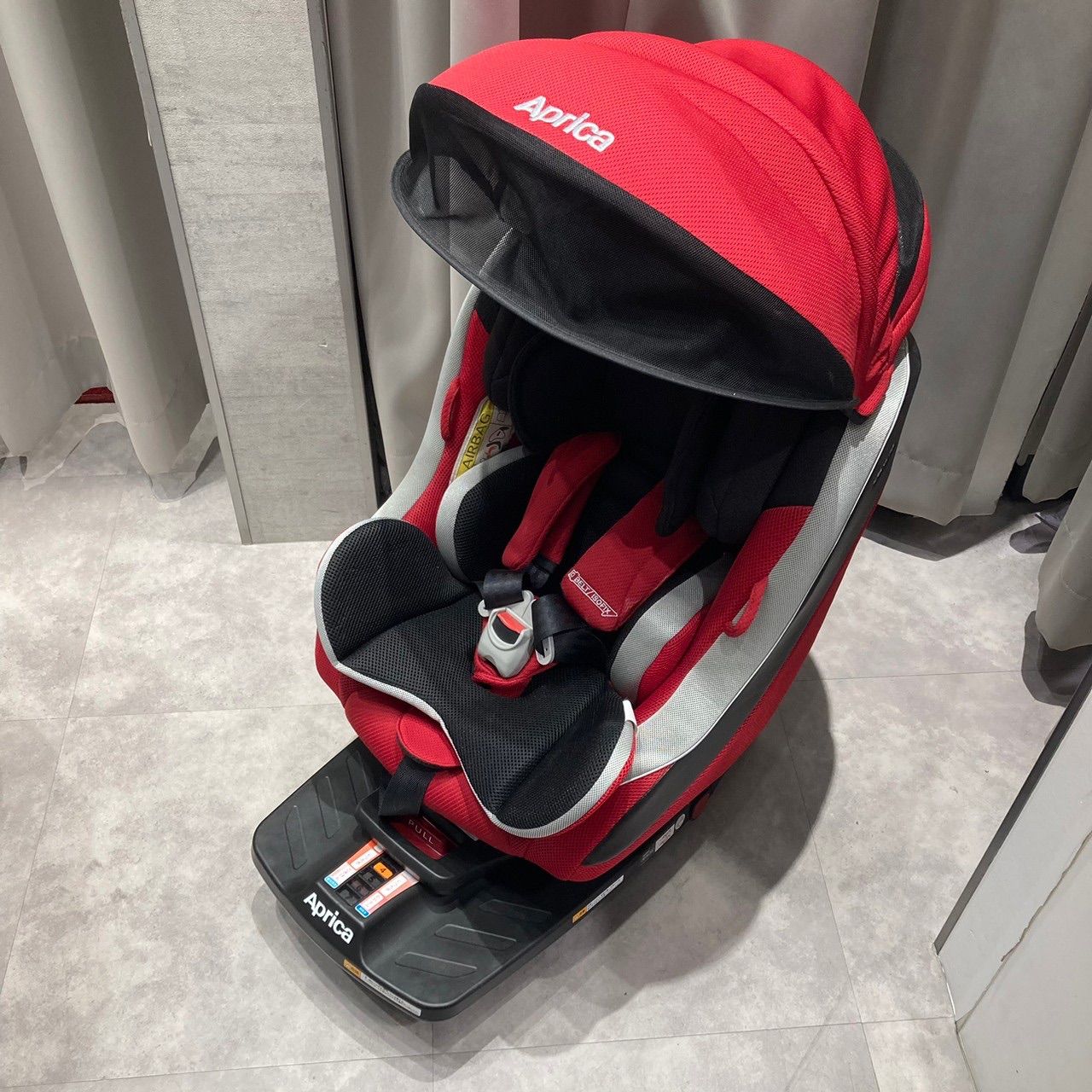 ✨️美品✨️アップリカ クルリラ isofix モアレレッド チャイルドシート アップリカ チャイルドシート クルリラ ISOFIX モアレレッド