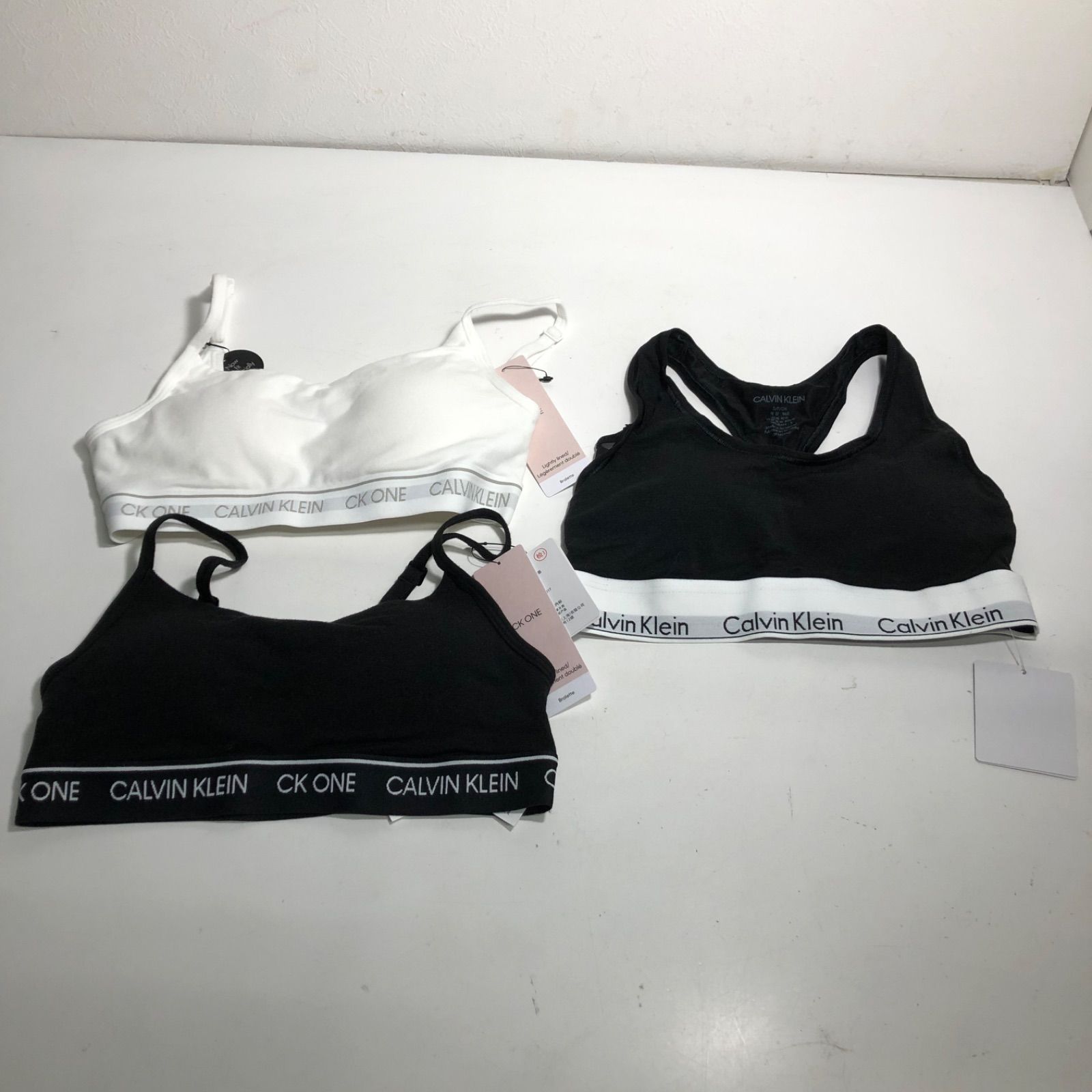 ☆カルバン・クライン タグ付き未使用 スポーツブラ×5、ショー×3