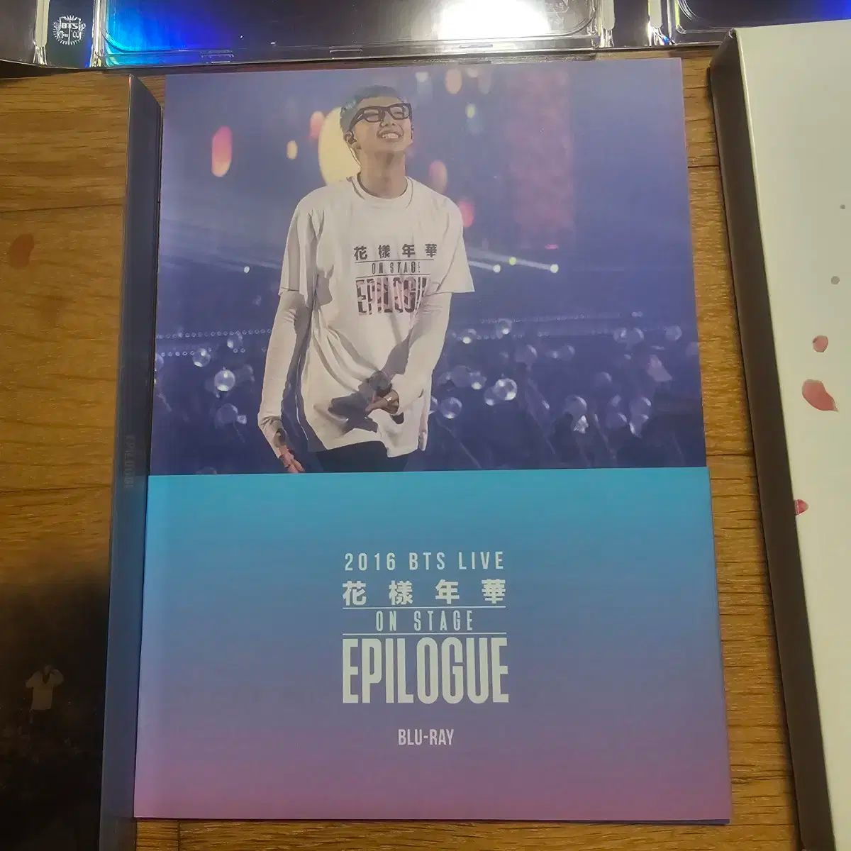 雷市場（ポンジャン）商品韓国直送】BTS(防弾少年団・バンタン) 花様  