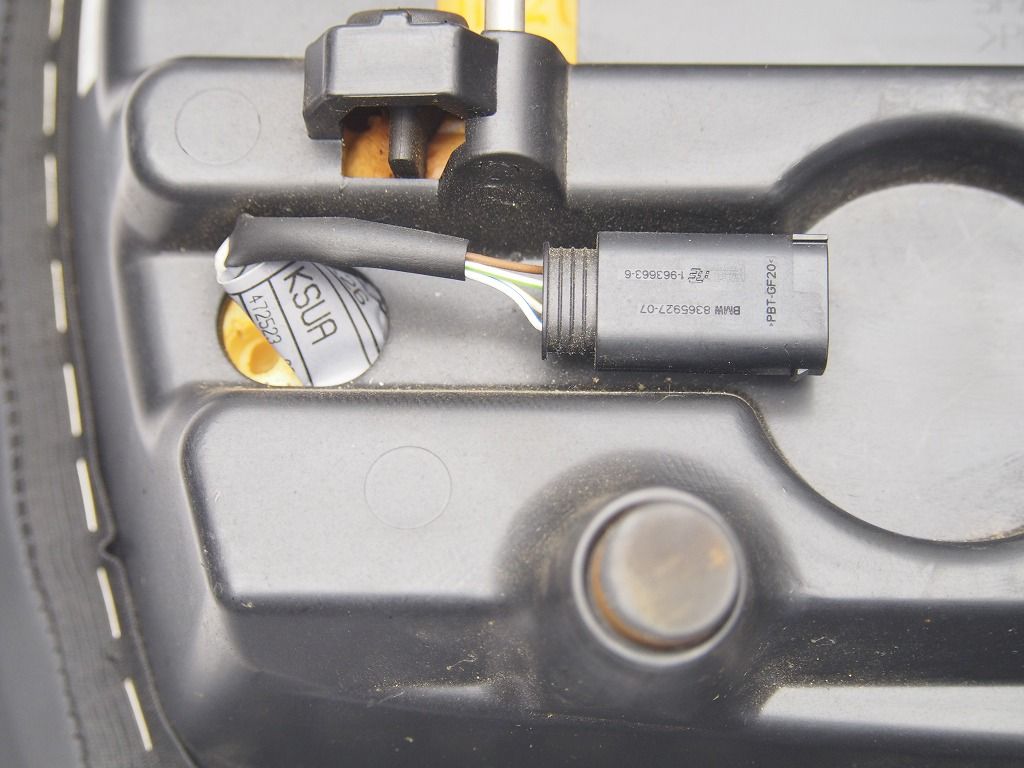 新作もいち早くお手元に！ BMW R1200RT 純正 タンデムシート シートヒーター付き 0632-7681719 668833 10 破れ無し 【特売セール】