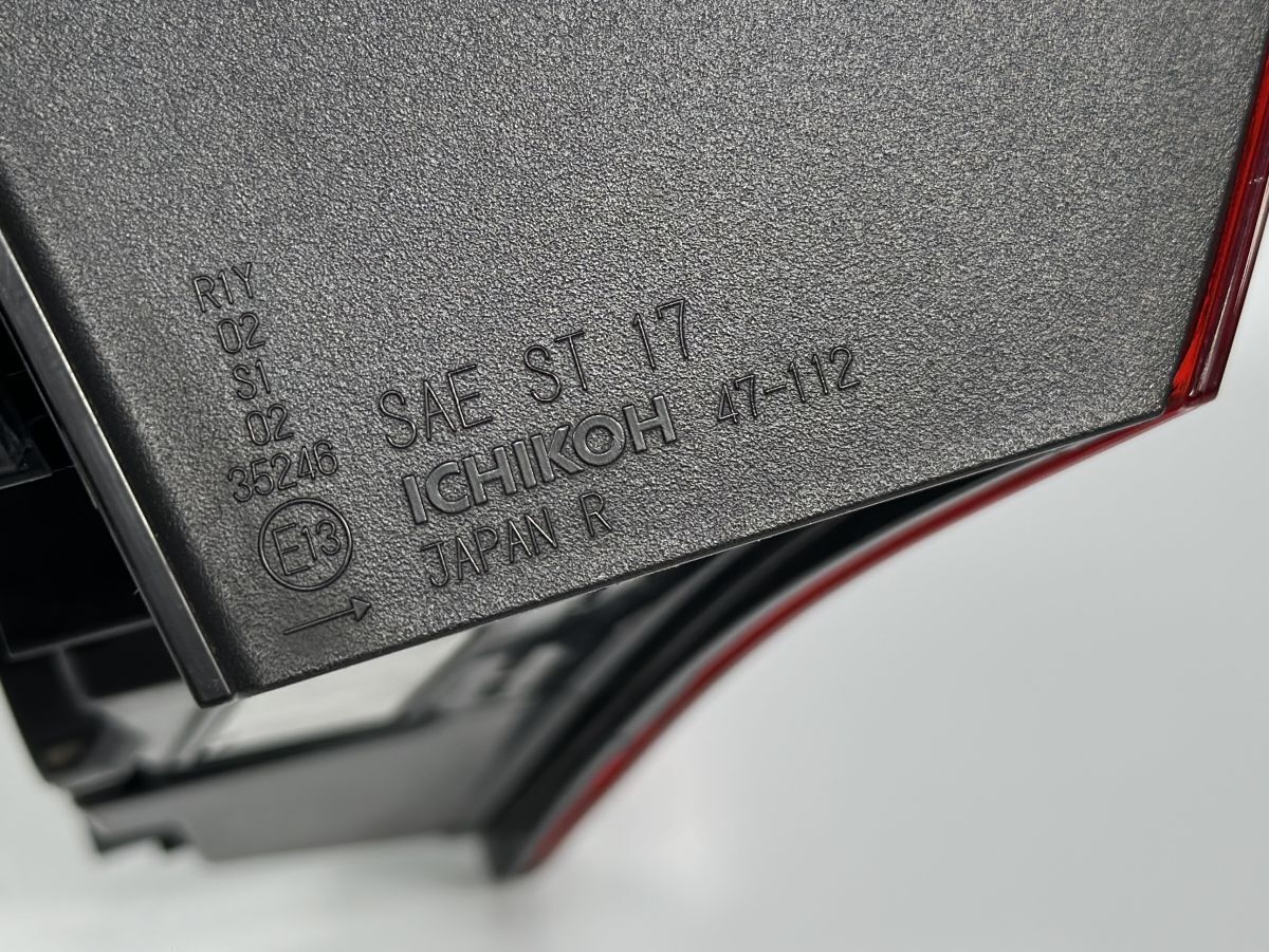 破損キズなし 低走行 50系 プリウス ZVW51 ZVW55 後期 純正 右テールランプ 下側 RH LED 81457-47020 81480-47020 47-112 管理31830 FFCRYSTALESIA_COM