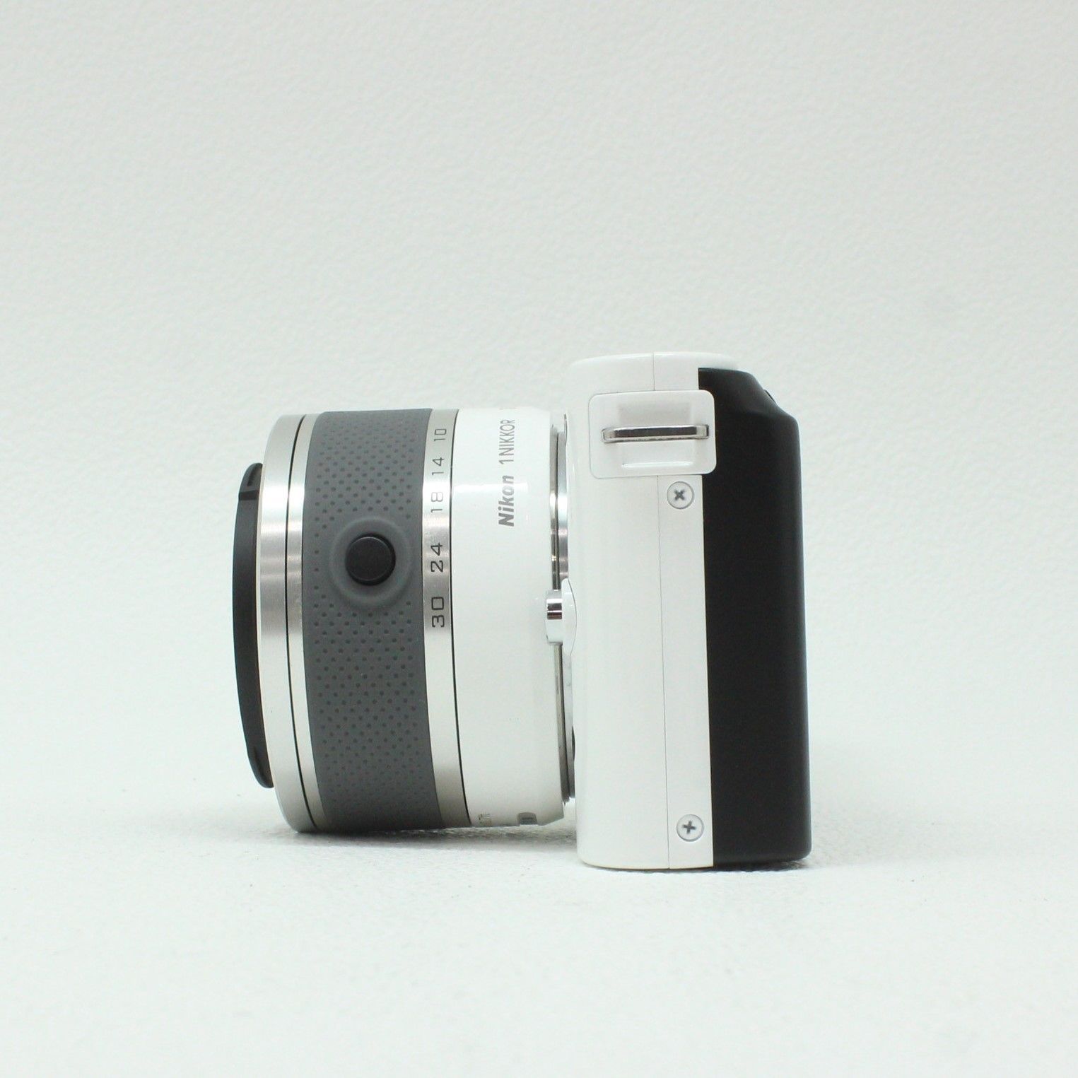 Nikon 1 J1 中古 一部訳アリ 訳あり】Nikon J1 ダブルズームキット - メルカリ