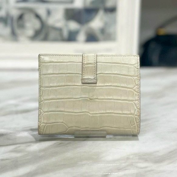 Z刻印 エルメス ベアンコンパクト アリゲーターマット べトン 折り財布