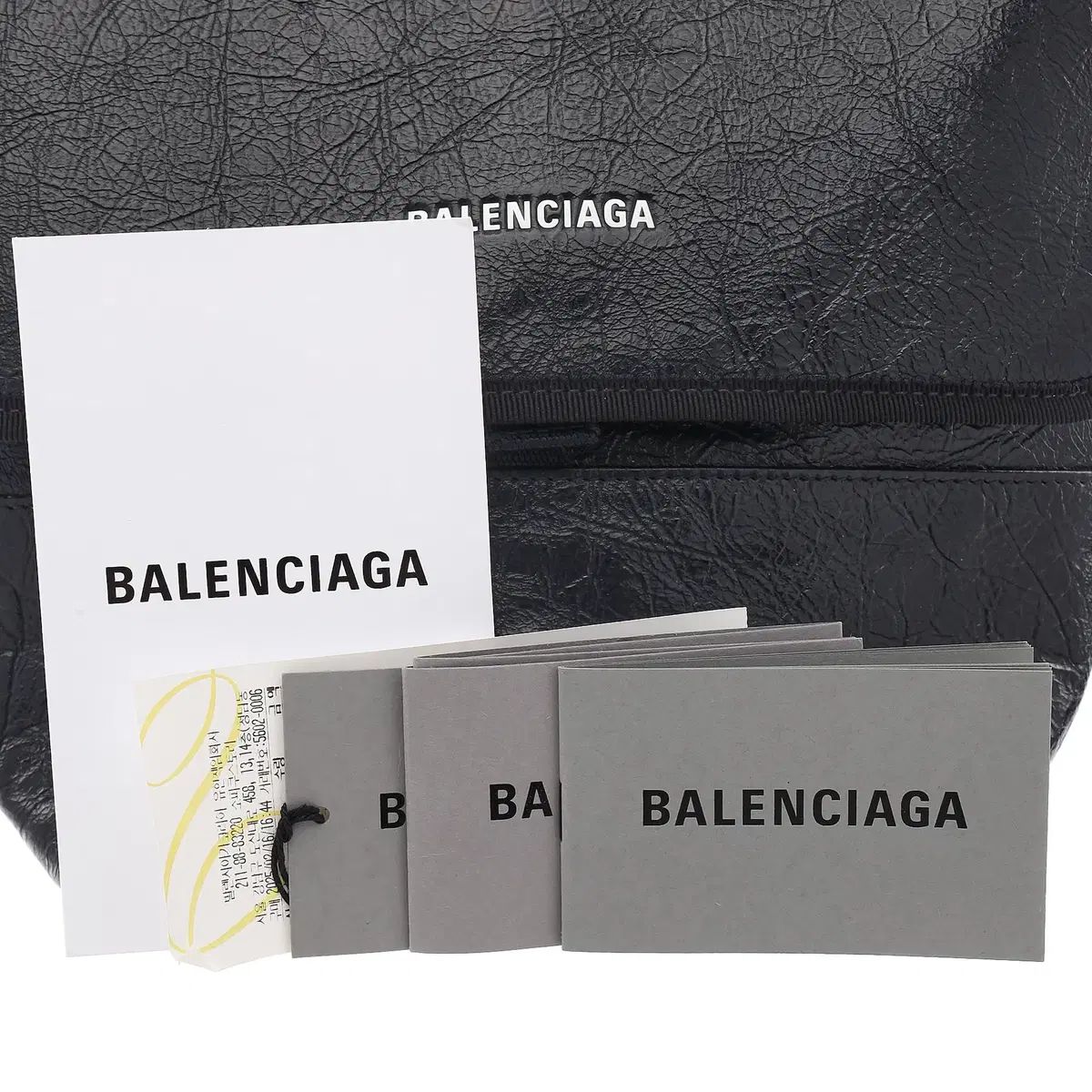 【BALENCIAGA】エクスプローラメッセンジャークロスバッグ・中古 楽天市場】balenciaga エクスプローラー クロスボディの通販