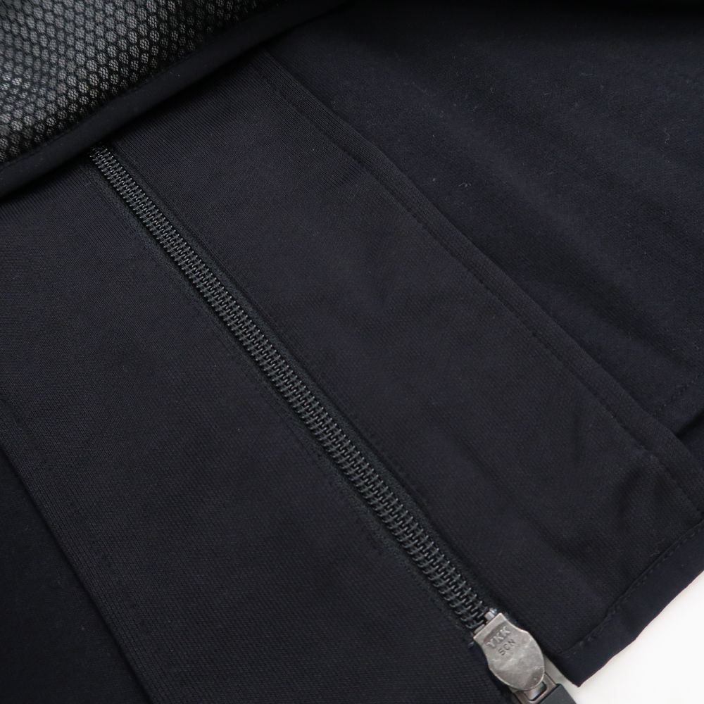 未使用 HERNO laminar ヘルノ JC0023DL 52008 9300 ペプラムジャケット  