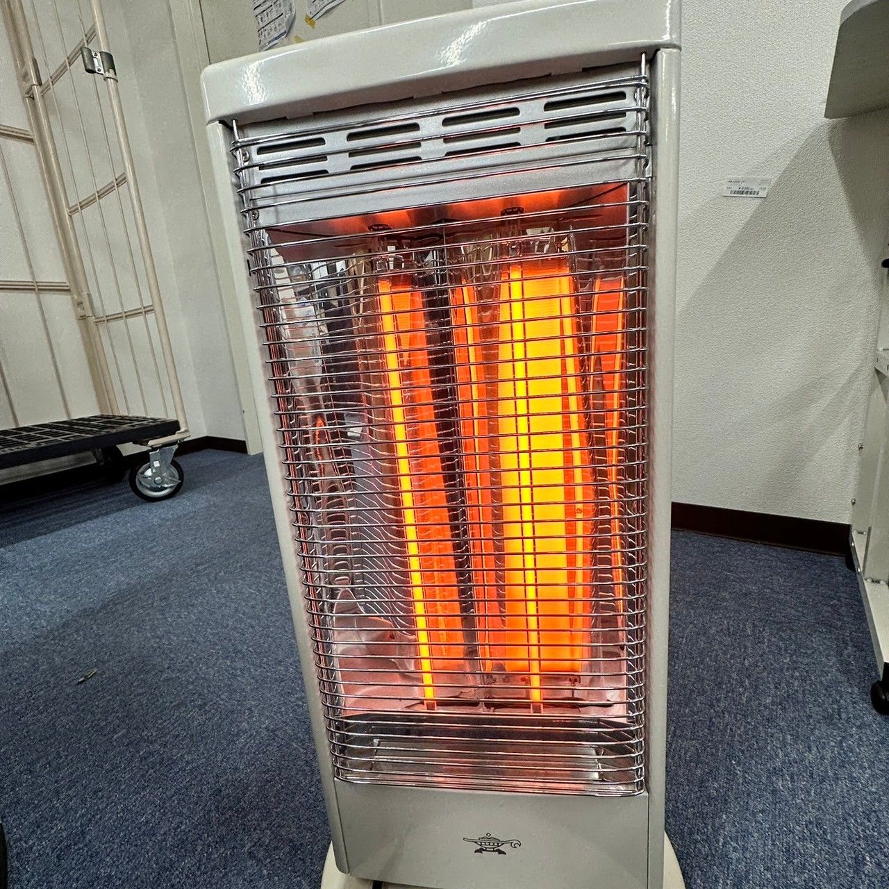 アラジン 遠赤グラファイトヒーター AEH-G100B 2022年製 （遠赤