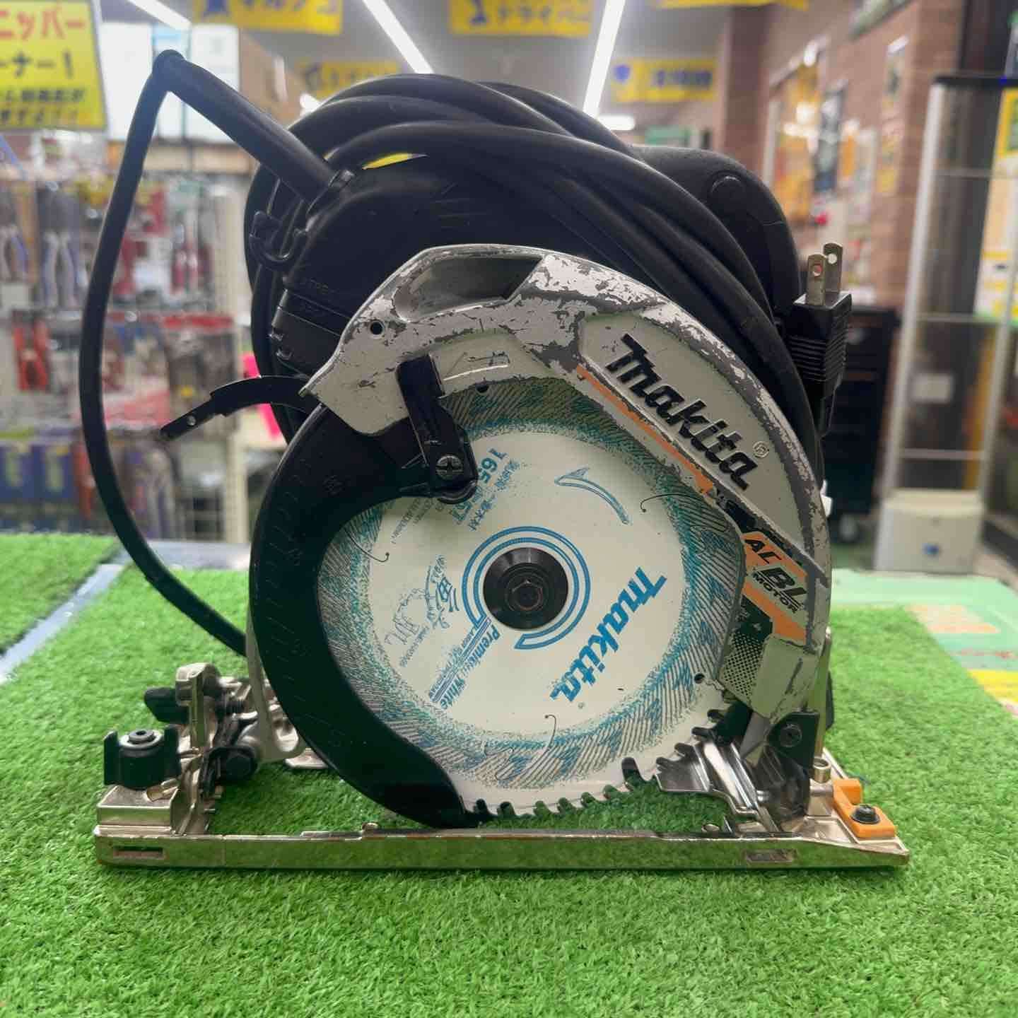 makita マキタ 100V 165mm 電子マルノコ 黒 HS6303B 中古